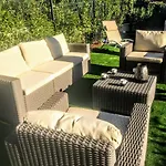 Moderne T2 Avec Garage ,tres Calme Avec Jardin Prive Et Piscine, A 400m Du Centre Et Des Plages, Wifi Remise Supplementaire De 10 Pourcent Pour Location A La Semaine Апартаменты *