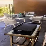 Moderne T2 Avec Garage ,tres Calme Avec Jardin Prive Et Piscine, A 400m Du Centre Et Des Plages, Wifi Remise Supplementaire De 10 Pourcent Pour Location A La Semaine *
