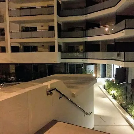 Tranquille: Jardin Privé Et Piscine à 400m Du Centre Et Plages Apartment *